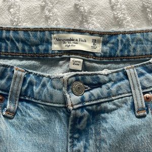 Abercrombie & Fitch Curve Love Jeans